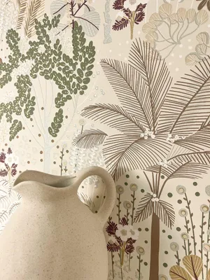 Produktbild von NEWROOM Tapete Creme Vliestapete Dschungel - Mustertapete Modern Gold Grün Palmen Blätter Blumentapete Tropisch Dschungeltapete