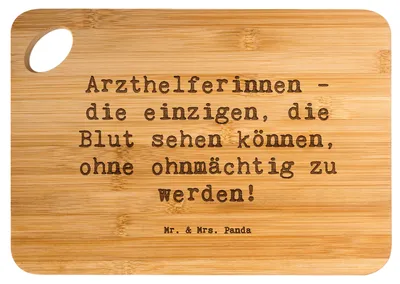 Produktbild von Mr. & Mrs. Panda Schneidebrett Spruch Tapfere Arzthelferin - Transparent - Geschenk, Gelassenheit, Blutentnahme, Berufsalltag, brotbrett, Mut, Berufsprodukte, Berufsliebe