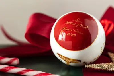 Immagine prodotto di Villeroy & Boch, edizione natalizia annuale, sfera decorativa "Kugel", 2024, 6,5 cm