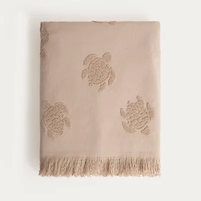 Produktbild von HOMLA MAREA Strandtuch beige mit Schildkrötenstickerei 100x150 cm