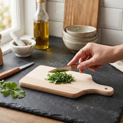 Produktbild von Küchenbrett aus Holz mit Griff Florina 12 cm