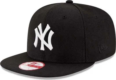 A black New Era NY Yankees baseball cap with a white NY logo.