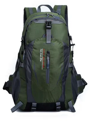 Obrázok produktu pre 40-litrový, vodeodolný turistický batoh vhodný na outdoorové aktivity