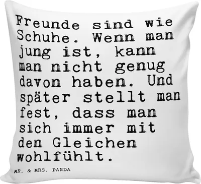 Produktbild von Mr. & Mrs. Panda Kissen 40x40 Freunde sind wie Schuhe.... - Weiß - Geschenk, Zitate, Deko, Beziehung, Freundin, kuschelkissen, Schuhe, Sofa, für, Kuschel, Liebe