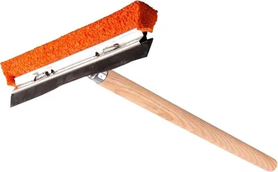 Obrázok produktu pre Stierka 20cm s drevenou rúčkou 40cm