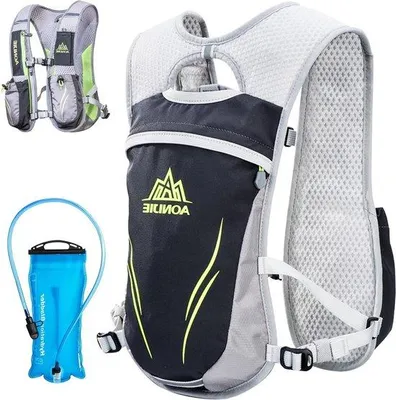 Image de Sac à dos d'hydratation léger de 55 litres pour le trail et le cyclisme