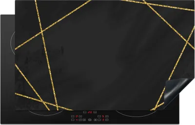 Produktbild von KitchenYeah© Herdabdeckplatte Geometrisches Muster aus goldenen Linien auf schwarzem Hintergrund , 83x51cm, Küche Deko, Glaskeramikkochfeld Herdabdeckung, Abdeckplatte fùr Kochfeld