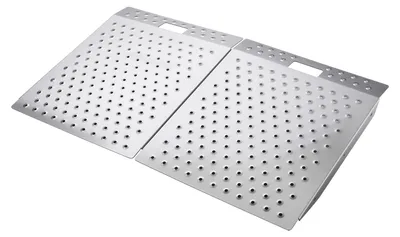Image de SucceBuy : 2 rampes de seuil 750 x 617 mm, capacité de charge 340,2 kg, rampe d'accès pour fauteuils roulants adaptée à des hauteurs allant jusqu'à 165 mm, rail d'accès antidérapant en aluminium, rampe robuste pour fauteuils roulants, scooters, seuils de porte, bordures de trottoir et escaliers