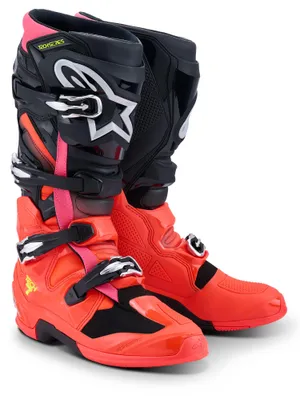 Image de boty TECH 7, ALPINESTARS (noir/rouge fluo/rose fluo, taille 43)