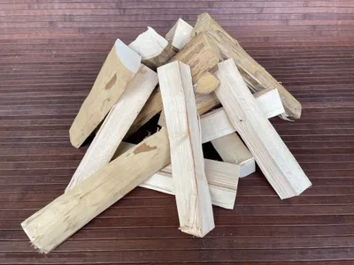 Image de Bois de fumage BBQ Fumoir Bois de grill Bois de fumage charbon de bois Bois de chauffage Chucks - Noisette 28 KG