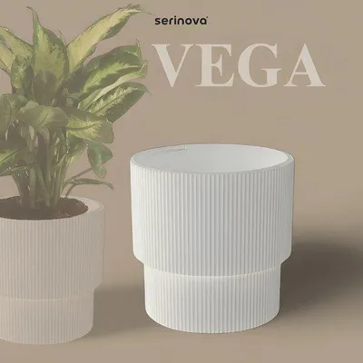 Produktbild von Luxe Vega Blumentopf rund 36 cm in Weiß - elegante Pflanzschale mit Wasserauffang und 70% recyceltem Material
