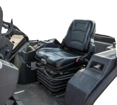 Productafbeelding van Tractorzit, duurzaam PVC, universele compatibiliteit, zwart