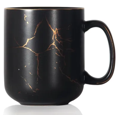 Image de Grande tasse à café luxueuse avec un motif marbré