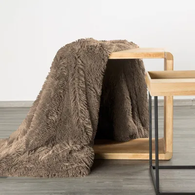 Produktbild von Design91 Flanouschige Decke Wohndecke TIFANY 1 Kunstfell 170x210 cm cm dunkelbeige