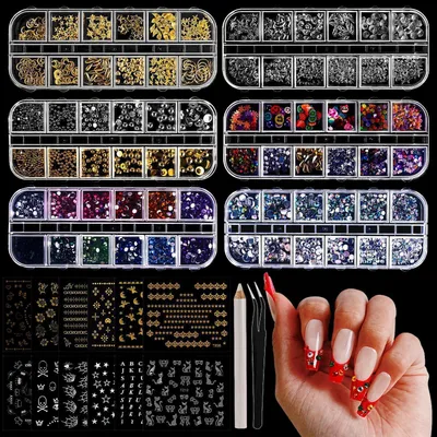 Image de Kit de décoration pour ongles comprenant des strass, des autocollants pour ongles et des outils