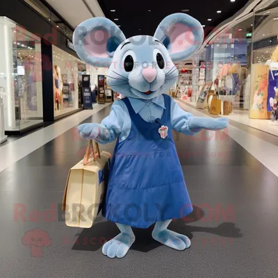 Produktbild von Maskottchen REDBROKOLY kostüm der blauen Ratte bekleidet mit einem Kleid und Tragetaschen
