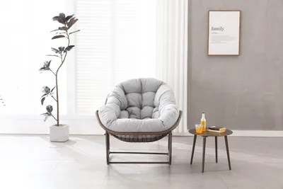 Zdjęcie produktu dla Rattanowy fotel bujany ogrodowy z poduszką, ponadwymiarowy fotel relaksacyjny do 113 kg, ergonomiczny fotel bujany do ogrodu i na taras, jasnoszary