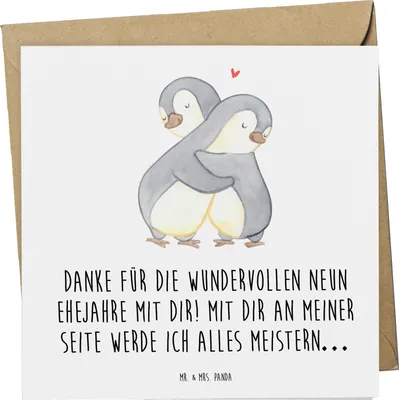 Produktbild von Mr. & Mrs. Panda Klappkarte 9. Hochzeitstag Keramikhochzeit - Weiß - Geschenk, Heiraten, doppelkarte, Jubiläum, Glückwunschkarte, Grußkarte, Partnerschaft, Heirat