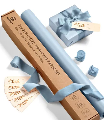 Produktbild von Hellblaues Geschenkpapier mit Schleife und Etiketten