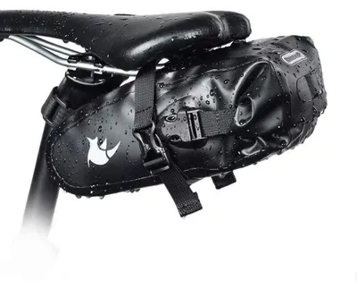 Productafbeelding van Fietszadeltas, waterdicht, 13 liter, geschikt voor mountainbike en racefiets, zwart. (Alternatief: Fietszadeltas, waterdicht, 13 liter, zwart, geschikt voor mountainbikes en racefietsen. Ook: Zadeltas voor fiets, waterdicht, 13 liter, zwart, geschikt voor mountainbikes en racefietsen.)