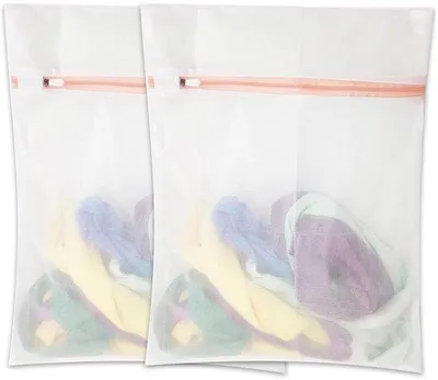 Immagine prodotto di Set di sacchetti per il bucato in rete sottile, adatti per lavatrice e asciugatrice; sacchetti da viaggio, sacchetti per capi delicati, reggiseni e biancheria intima; portatili e riutilizzabili (30 cm x 40 cm)