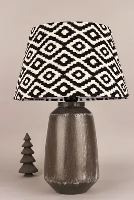 Produktbild von Opviq, Hochwertige Tischlampe mit Keramikkörper und Samtoberteil, Ø35 h:22 cm, Gesamthöhe: 51 cm | E27 Fassung, max. 40 W | Schwarz-Weiß Design, ideal für moderne Wohnräume.