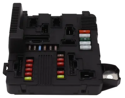 Image de Boîtier de fusibles moteur Safe 8200306032 pour Mégane et Scénic de 2002 à 2006