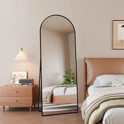 Imagen del producto de Espejo de cuerpo entero Bogen, espejo de cuerpo entero grande de 160 x 50 cm, espejo de suelo curvo, espejo de pie grande con soporte, espejo de pared grande, con marco de aluminio elegante ()