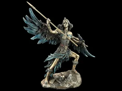 Produktbild von Morrigan – irische Göttin der Magie und des Krieges – Dekofigur in Bronzeoptik, handbemalt, 20 cm × 14 cm × 25 cm, Modell WU77827A4