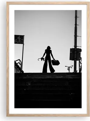 Produktbild von Gerahmtes Poster - Rahmen in heller Eiche - Schatten Fotografie Treppen - 50x70 cm - Wand Bild - Wanddeko - Wandbilder - Kunstposter - Wandposter - Bilderrahmen - Bilder - Kunstdruck - P2NPA50x70-4365