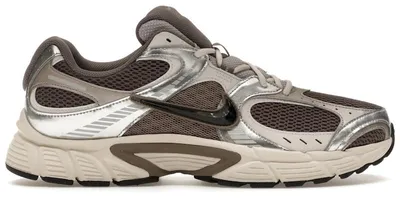 Produktbild von Nike V5 RNR Cave Stone Black - EU 40