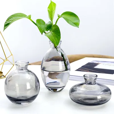Productafbeelding van Famanu set van 3 kleine, moderne glazen vazen - Decoratieve mini-vazen voor op tafel, bij boeken en voor feestjes