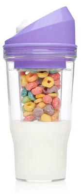 Produktbild von Tragbarer Müslibecher aus Kunststoff, ideal für unterwegs – kein Löffel oder Schüssel nötig! Perfekt für Kinder und Erwachsene, um schnell und einfach ein Frühstück zu Hause zu genießen.