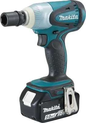 Zdjęcie produktu dla Makita Klucz Udarowy 18V 1/2" 230Nm 2 X 5,0Ah Li-Ion Makpac Dtw251Rtj
