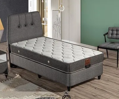 Immagine prodotto di Letto moderno in legno grigio con rivestimento e materasso in tessuto
