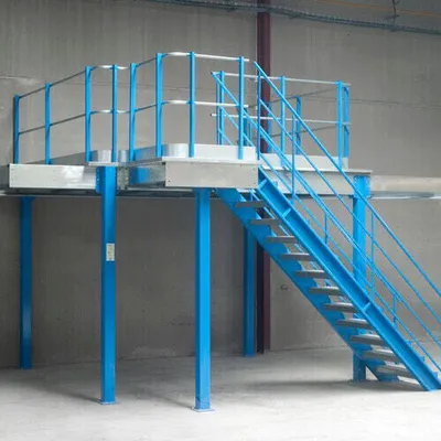Produktbild von Lagerbühne - 2.500 x 10.000 x 15.000 mm (HxBxT) - 500 kg/qm - ohne Böden - reinorange (RAL 2004)