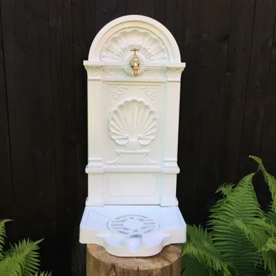 Produktbild von Stand-Brunnen mit Messing Hahn - Garten Stehbrunnen weiß, Gartenbrunnen Terrasse