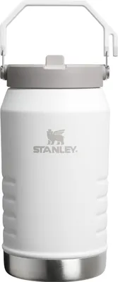 Zdjęcie produktu dla STANLEY IceFlow Flip Straw Jug 1,9 l – idealna izolacja do uprawiania sportu i na co dzień