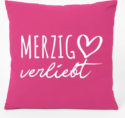 Produktbild von Huuraa Kissen Merzig verliebt 40x40cm mit Füllung Fuchsia Baumwolle Dekokissen Geschenkidee