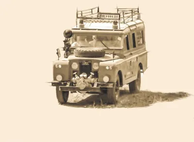 Zdjęcie produktu dla Italeri 1:24 Wóz strażacki Land Rover