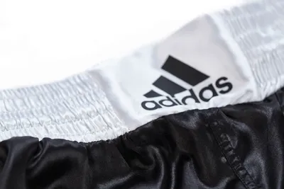 Produktbild von adidas Kickbox-Hose schwarz/weiß 130