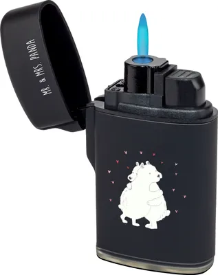 Produktbild von Mr. & Mrs. Panda Feuerzeug Eisbär Umarmen - Schwarz - Geschenk, Lustige Sprüche, gas anzünder, sturmfeuerzeug, zigarettenanzünder, zündgerät, Feuerzeuge