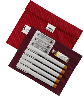 Produktbild von FRIO EXPEDITION Diabetiker Insulin Kühltasche 21 x 15 cm rot | Für bis zu 9 Insulin Pens | Kühlt mit kaltem Wasser I Keine Kühlakkus notwendig | Wiederverwendbar