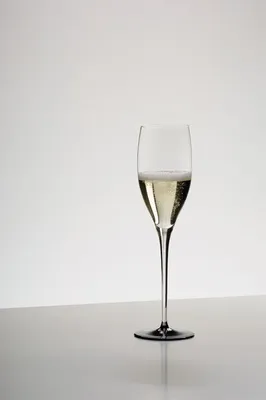 Produktbild von RIEDEL Sommeliers Black Tie Jahrgangschampagnerglas