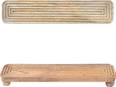 Zdjęcie produktu dla Deska do serwowania potraw i napojów Caissa, wykonana z naturalnego drewna o wyraźnym usłojeniu, w kolorze brązowym, o wymiarach 45 cm