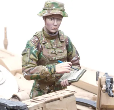Produktbild von Torro 1:16 Figurenbausatz US Panzerladeschützin
