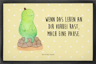 Produktbild von Mr. & Mrs. Panda Schmutzmatte Schildkröte Pause 50 x 75 cm - Gelb Pastell - Geschenk, fußmatte, Panzer, Achtsamkeit, Schmutzfangteppich, Schmutzfangmatte, Gummimatte