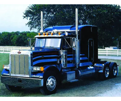 Produktbild von Italeri 1:24 Peterbilt 378 "Long Hauler"