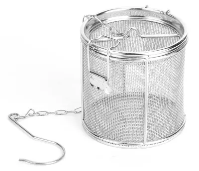 Obrázek produktu pro Sítko z nerezové oceli s řetízkem, rozměry 10 x 10 cm, ideální pro čaj a koření