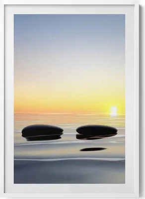 Produktbild von Steine auf dem Wasser bei Sonnenaufgang - zen– Wandbild mit Rahmen – Gerahmtes Bild  – Wanddekoration – 70x100 cm –  Weiß Rahmen